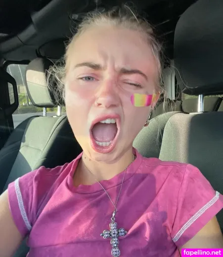 Claire Rosinkranz OnlyFans Thumbnail #ClF66UBby4