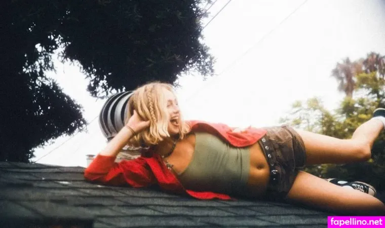 Claire Rosinkranz OnlyFans Thumbnail #NfsTsjMApB