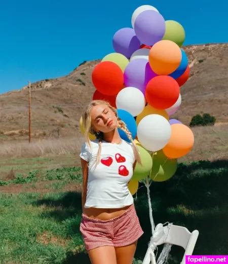 Claire Rosinkranz OnlyFans Thumbnail #sMvqzEOHa7
