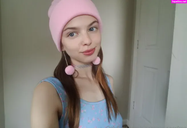 Clairebear Rawrfree OnlyFans Thumbnail #LQA5FxghRZ