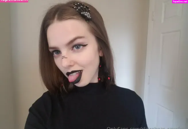 Clairebear Rawrfree OnlyFans Thumbnail #tckxpfstCV