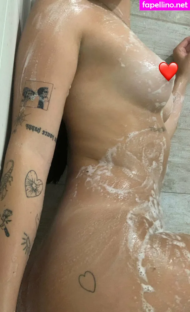 clairebearr, clairerogerss Nude Leaked OnlyFans Photo #CgWZ0eF0sl