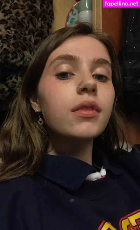 Clairo OnlyFans Thumbnail #7JQ65owm1Y