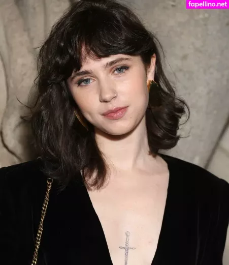 Clairo OnlyFans Thumbnail #OMZtFRW5wW