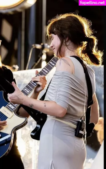 Clairo OnlyFans Thumbnail #U6JB7pDsZW