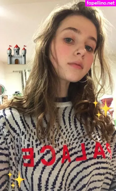 Clairo OnlyFans Thumbnail #XAKSf9xmWY