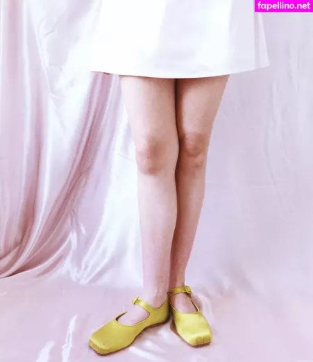 Clairo OnlyFans Thumbnail #ZvJf48HXt2