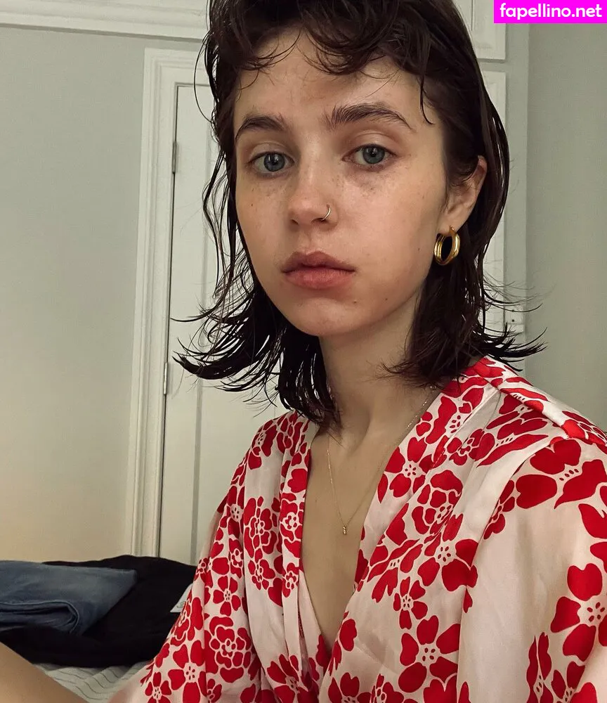 Claire Cottrill, clairo Nude Leaked OnlyFans Photo #lqHe89vQj3