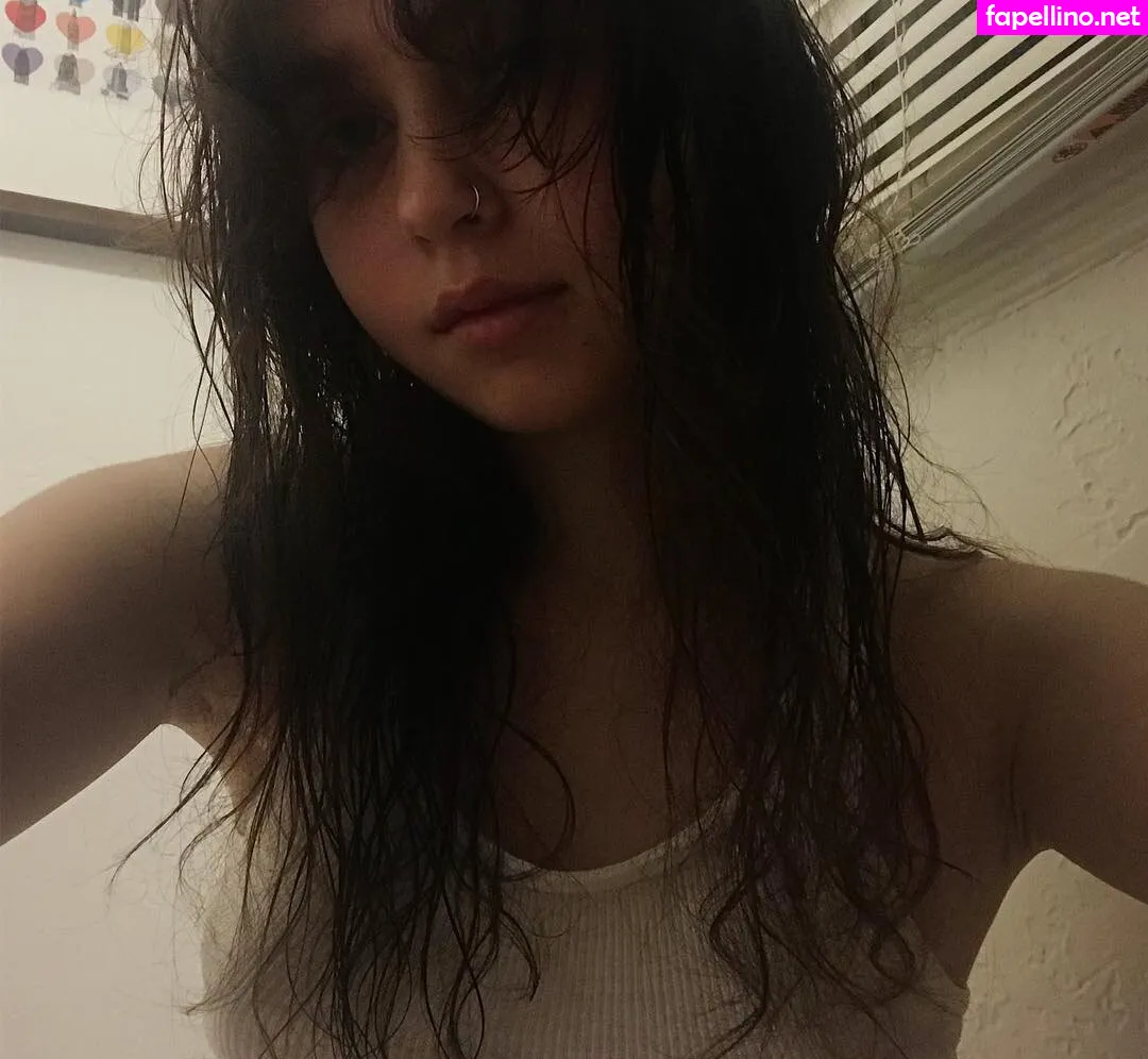 Claire Cottrill, clairo Nude Leaked OnlyFans Photo #oDv5B7twGI
