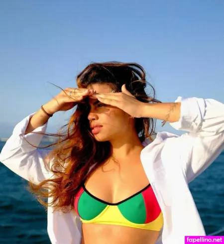 Clara Buarque OnlyFans Thumbnail #9Jffnk5jYR