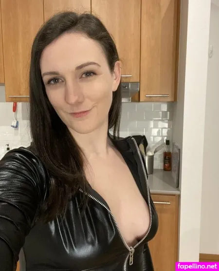 Clara Dee 1 OnlyFans Thumbnail #9S90qUZ5V5