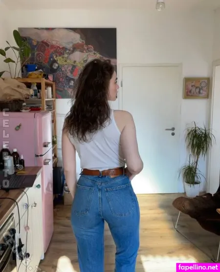 Clara Elena Kampf OnlyFans Thumbnail #KhvektJcpl