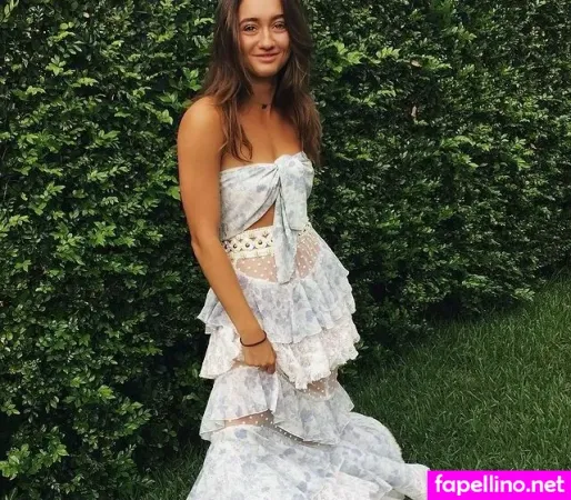 Clara Felicity Smith OnlyFans Thumbnail #RkVw6shGtc