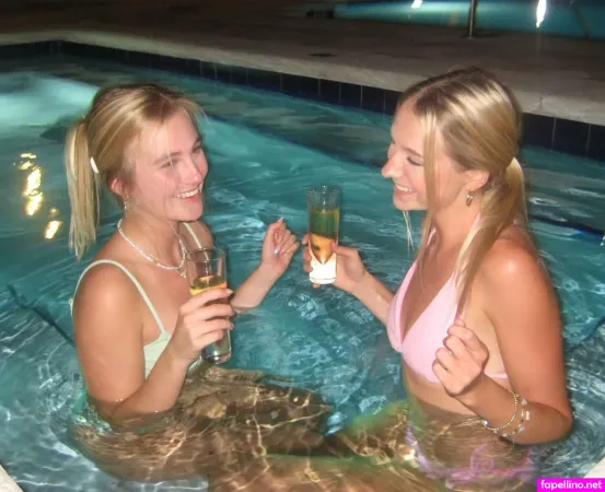 Clara Ford OnlyFans Thumbnail #YhqRpv0Cey