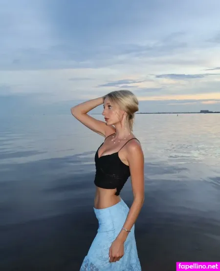 Clara Ford OnlyFans Thumbnail #oyV5wjnGyd