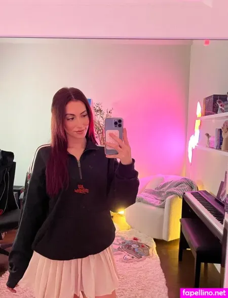 Clara Gomez OnlyFans Thumbnail #DaGnz9fyhu