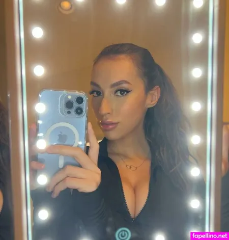 Clara Gomez OnlyFans Thumbnail #wYRISyp3X2