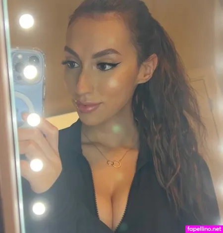 Clara Gomez OnlyFans Thumbnail #xVsUqP2ALJ