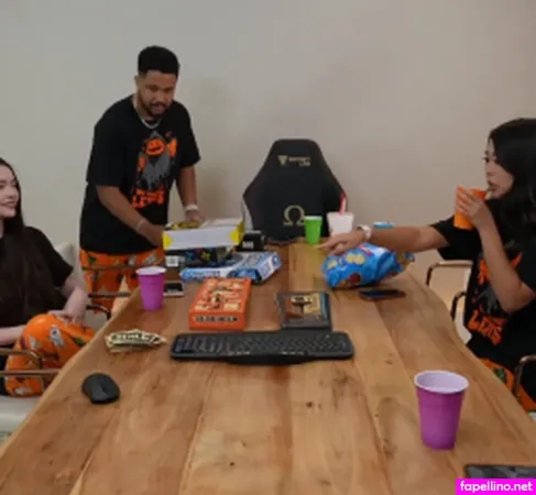 Clara Gomez OnlyFans Thumbnail #yAhFA0KacK