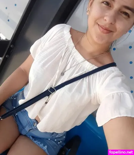 Clara Gonz OnlyFans Thumbnail #H1JVLd0QJ1