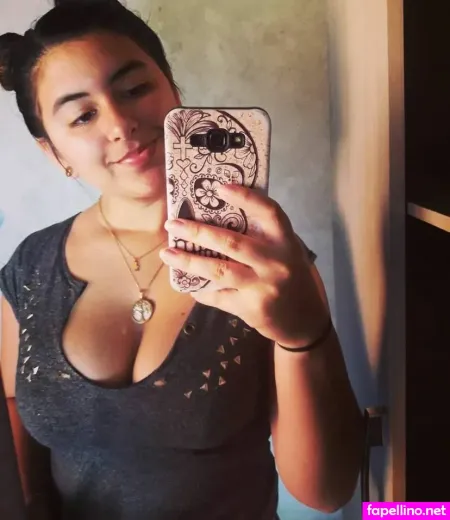 Clara Gonz OnlyFans Thumbnail #H7mnupJ39F