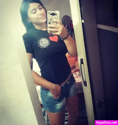 Clara Gonz OnlyFans Thumbnail #QXH3cWPE7l