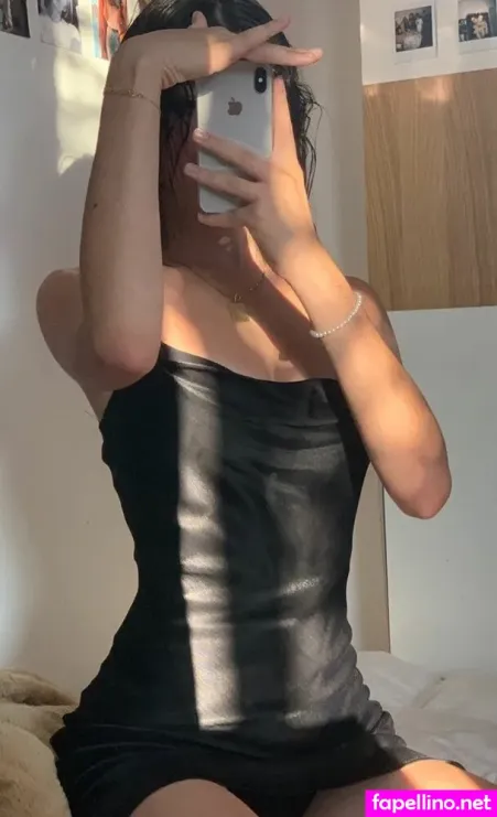 Clara Lostanlen OnlyFans Thumbnail #AalEZwNAo5