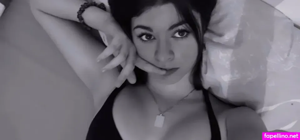 Clara Lostanlen OnlyFans Thumbnail #JZuNkcR0yc