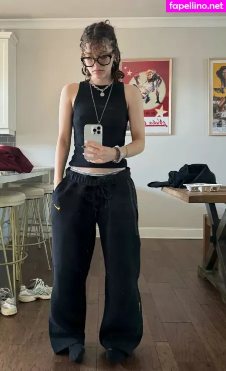 Clara West OnlyFans Thumbnail #EEORR6lBl3