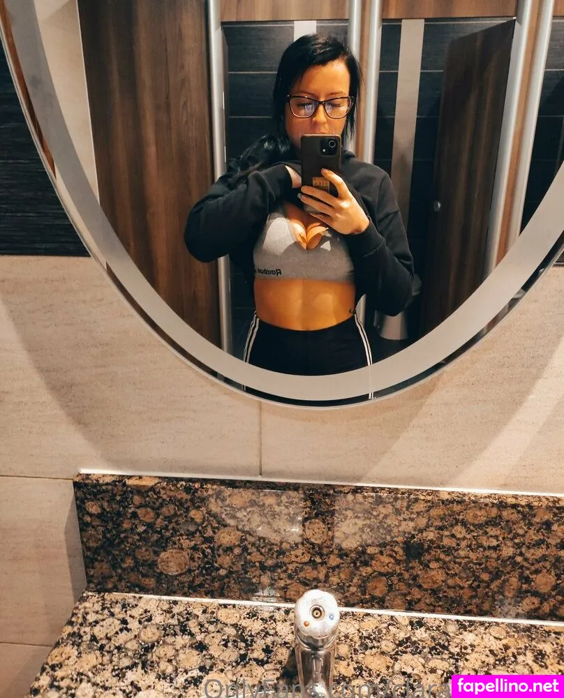 Clarabella_dublin, clarabella_Leo, clarabella_accountant Nude Leaked OnlyFans Photo #4SbZMne18A