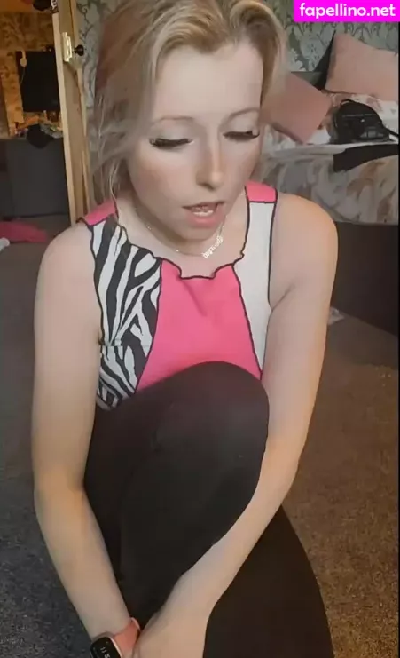 Clarabella OnlyFans Thumbnail #d3YfL7wQ3v