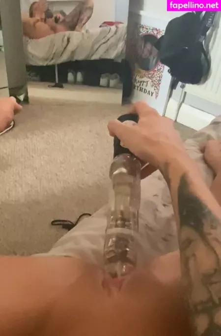 Clarabella OnlyFans Thumbnail #jWZw98B0bd