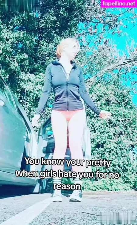 Clarabella OnlyFans Thumbnail #mCHZdrwWlW