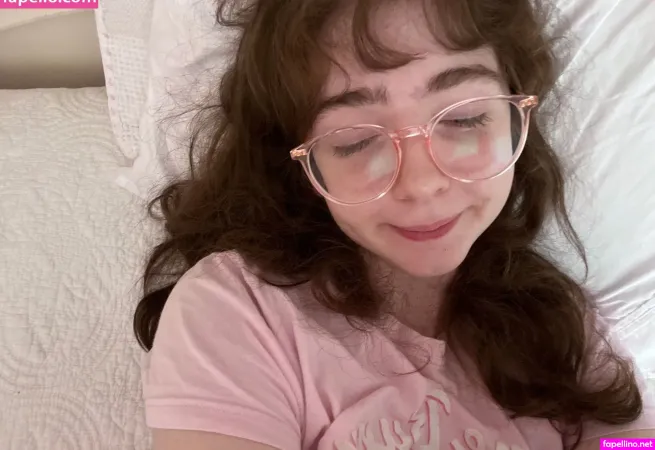 Clarabelles OnlyFans Thumbnail #xcSn8z9l5V
