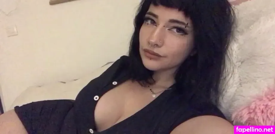 Clarabmnn OnlyFans Thumbnail #DuSlrOkWpD