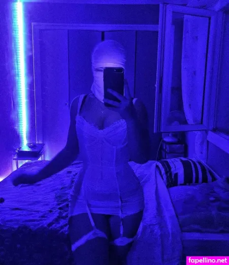 Clarabmnn OnlyFans Thumbnail #rADmC5sD05