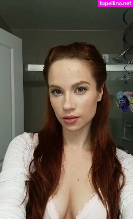 Claracosmiafree OnlyFans Thumbnail #n7Ov8VcE5l