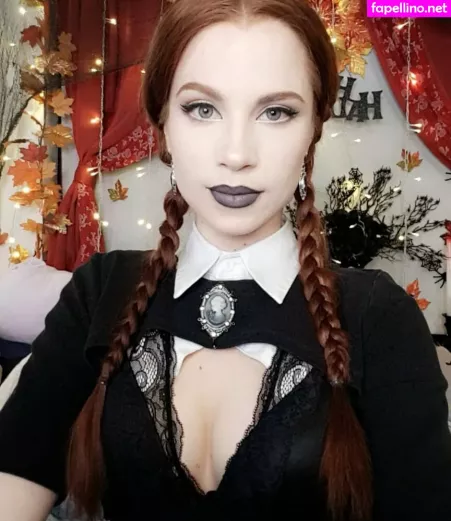 Claracosmiafree OnlyFans Thumbnail #rArmBwj4V3