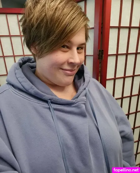 Claracrispfree OnlyFans Thumbnail #0tUB9c3SqF