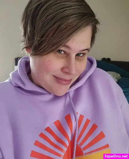 Claracrispfree OnlyFans Thumbnail #DncHSPg0MG