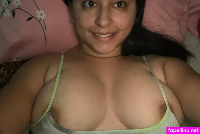 Clarag Ff OnlyFans Thumbnail #WWbKkxQTkz