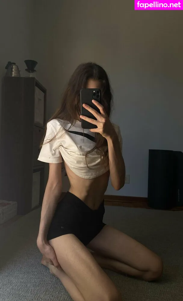 CamiNeko_, claraneko, ferraracamilla Nude Leaked OnlyFans Photo #CL19wRS25y