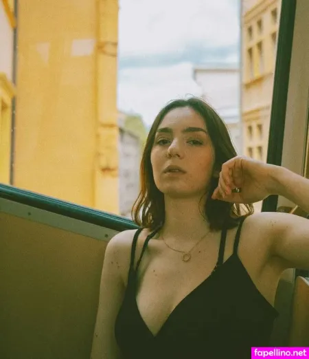 Clararunaway OnlyFans Thumbnail #JtoeGa2siV