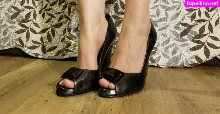 Claratoes OnlyFans Thumbnail #1mAoO8MRRj