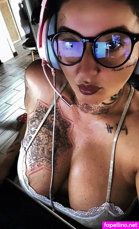 Claratolea OnlyFans Thumbnail #QcZ4noZ9Lh