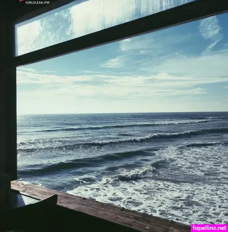 Clare Temerowski OnlyFans Thumbnail #UiEoc4AL2m