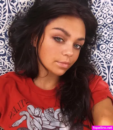 Clare Temerowski Main Profile Photo