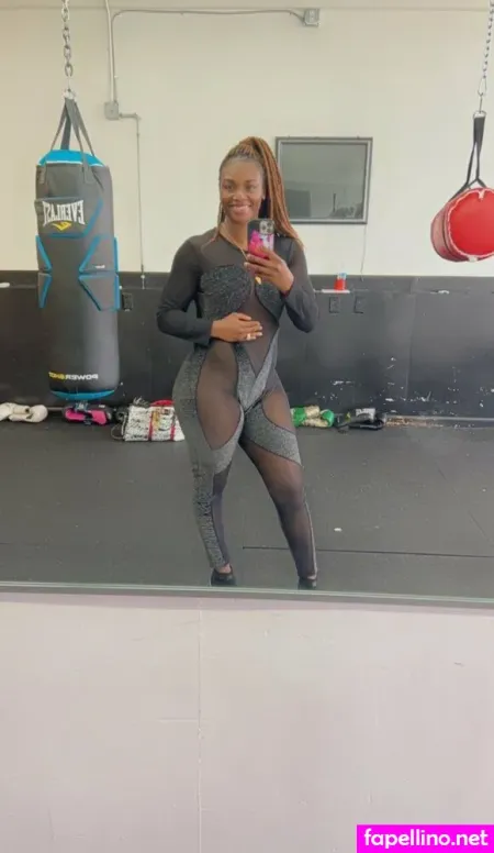 Claressa Shields OnlyFans Thumbnail #De3GAjwCow