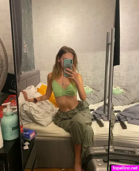 Clariceweston98 OnlyFans Thumbnail #SZP0DKGo8h