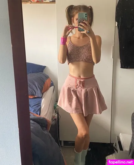 Clariceweston98 OnlyFans Thumbnail #oqi8Ojmw9b